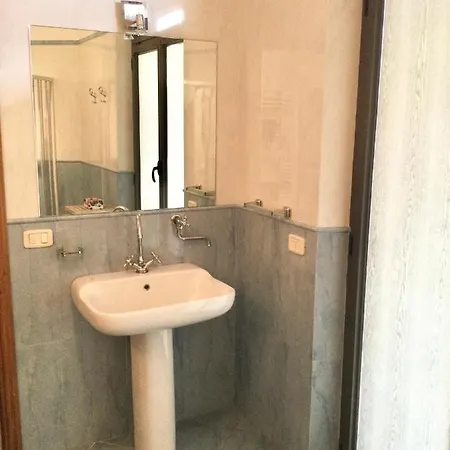 Turistico Frau A Apartman *